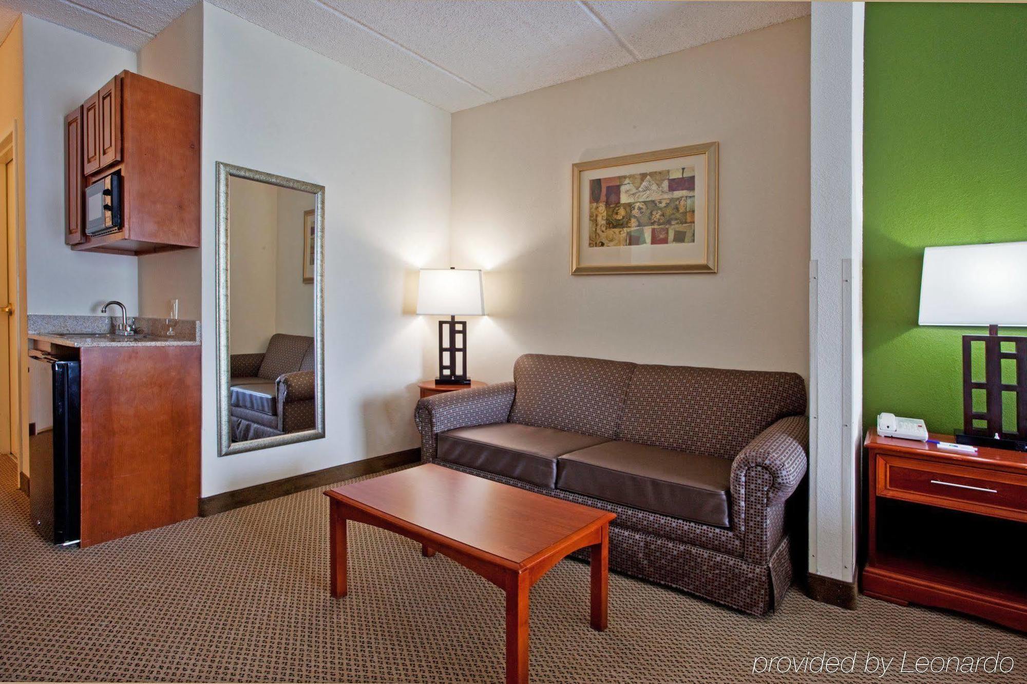 Holiday Inn Express Hotel & Suites Dublin By Ihg Номер фото
